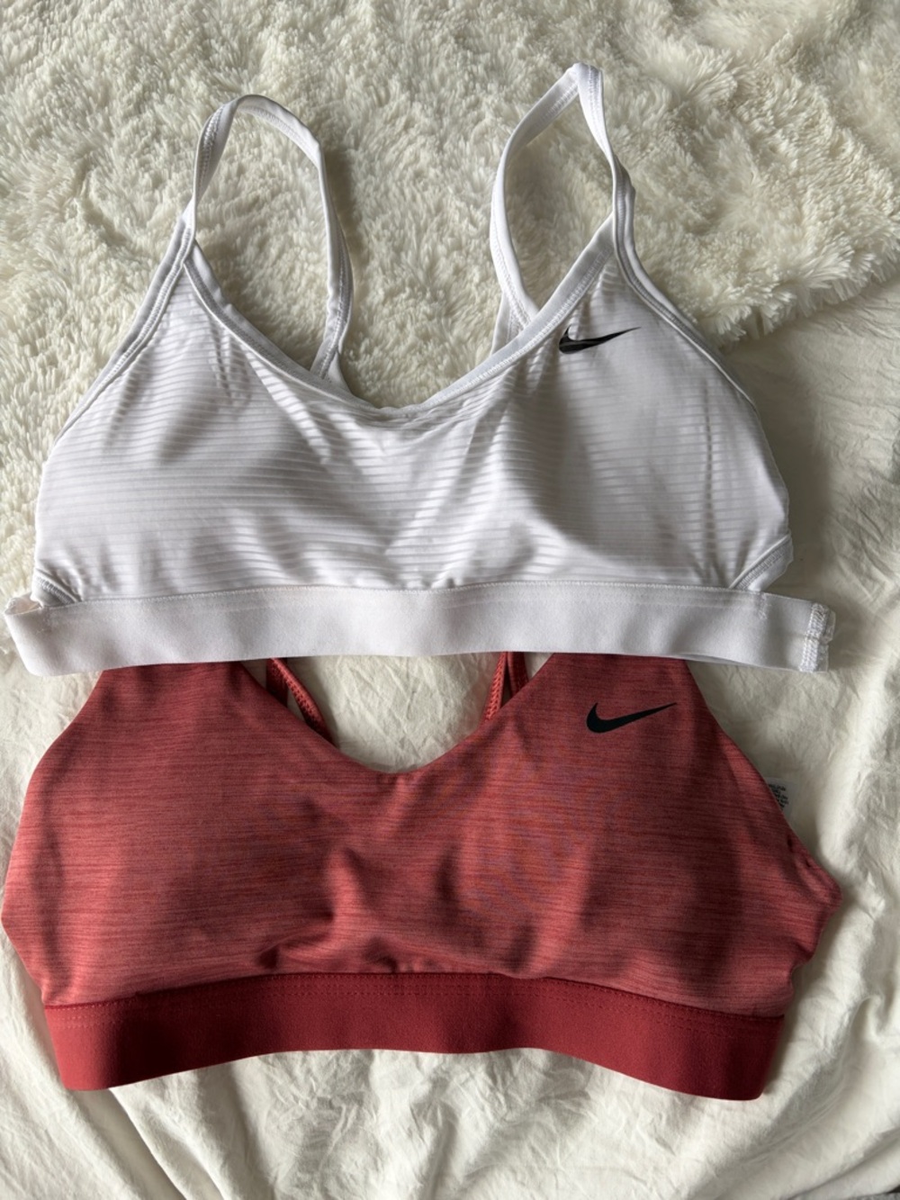 Nike White & Coral Red Seamless Sports Bras - Twin Pack
